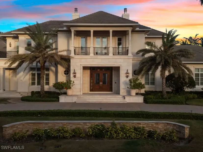 Picture of 364 Colony Dr, Naples FL 34108