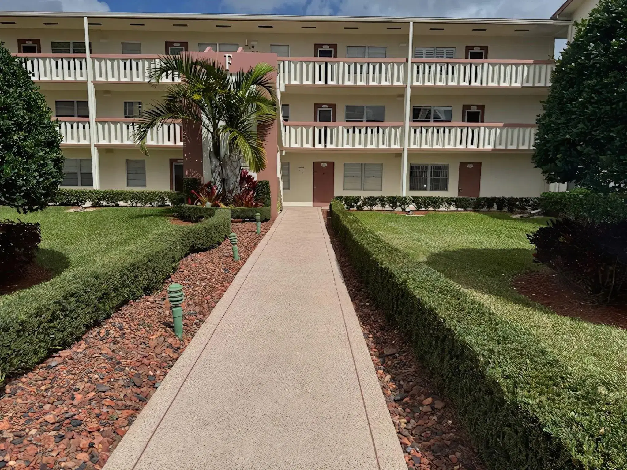 Picture of 219 Preston F F, Boca Raton, FL 33434