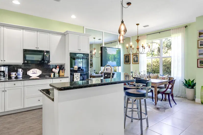 Picture of 7243 Oxford Court, Palm Beach Gardens FL 33418