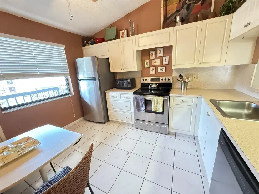 Picture of 7650 Tahiti Ln 206, Lake Worth FL 33467