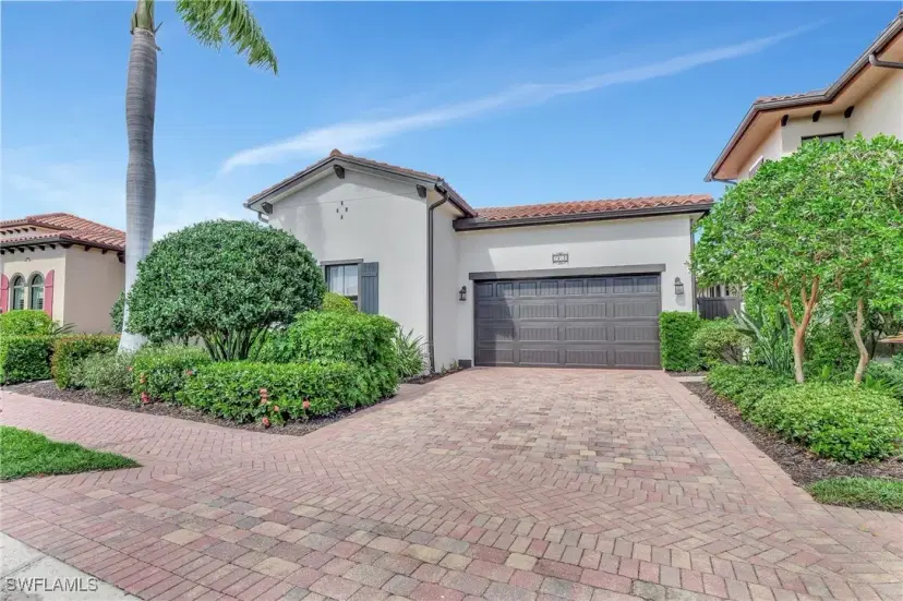 Picture of 7912 Cordoba Pl, Naples FL 34113