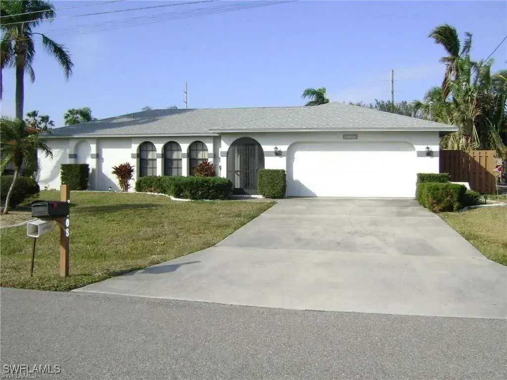 Picture of 3708 SE 16Th Pl, Cape Coral, FL 33904