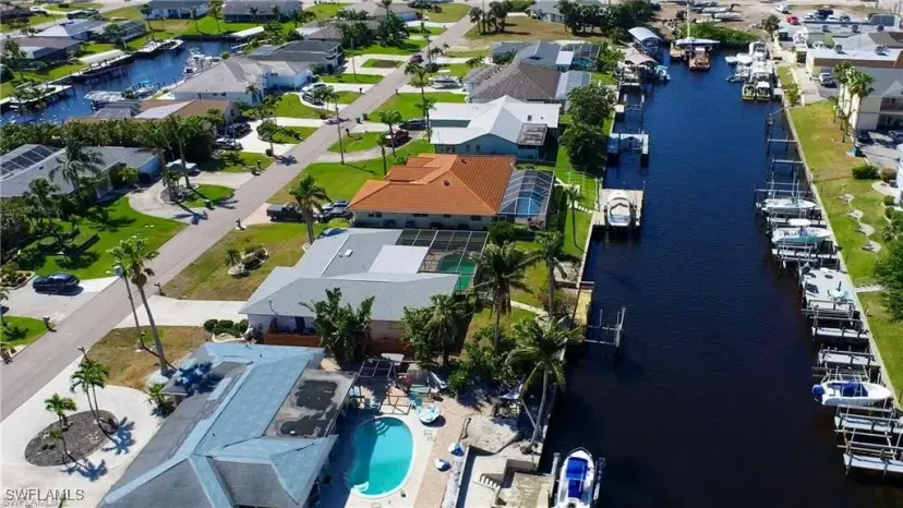 Picture of 3708 SE 16Th Pl, Cape Coral FL 33904