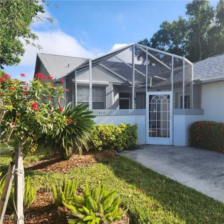 Picture of 9530 Royal Dr, Fort Myers FL 33905