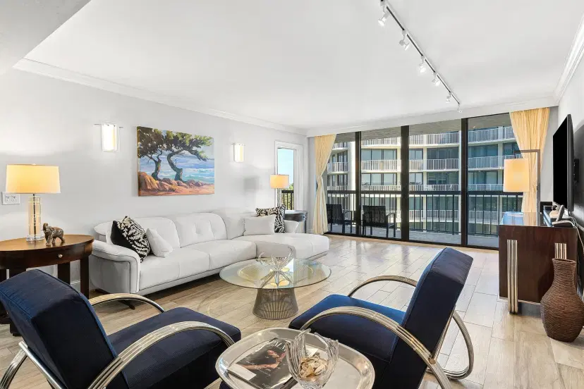 Picture of 3390 S Ocean Boulevard 305, Palm Beach FL 33480