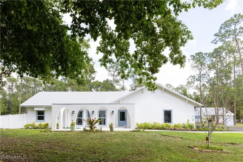 Picture of 5588 Wendy Ln, Naples FL 34112