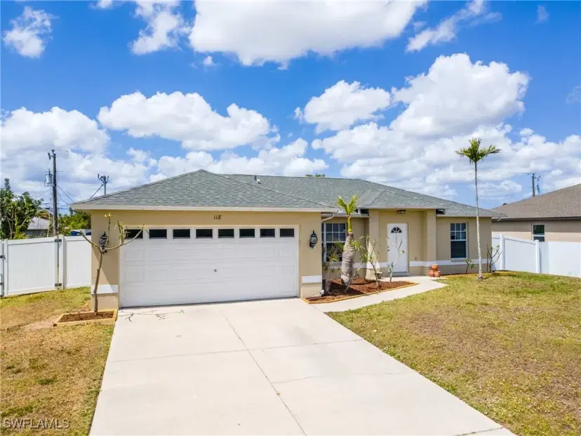 Picture of 118 NE 9Th Ct, Cape Coral FL 33909