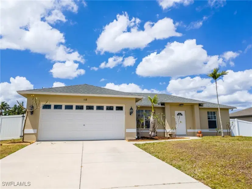 Picture of 118 NE 9Th Ct, Cape Coral FL 33909