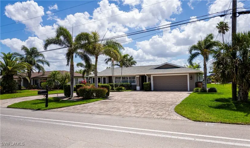 Picture of 1928 Palaco Grande Pkwy, Cape Coral, FL 33904