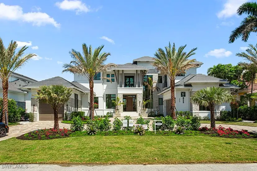 Picture of 395 21St Ave S, Naples FL 34102