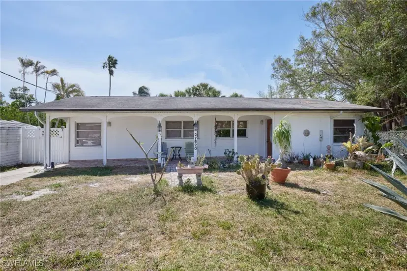 Picture of 27620 Riverdale Ln, Bonita Springs FL 34134