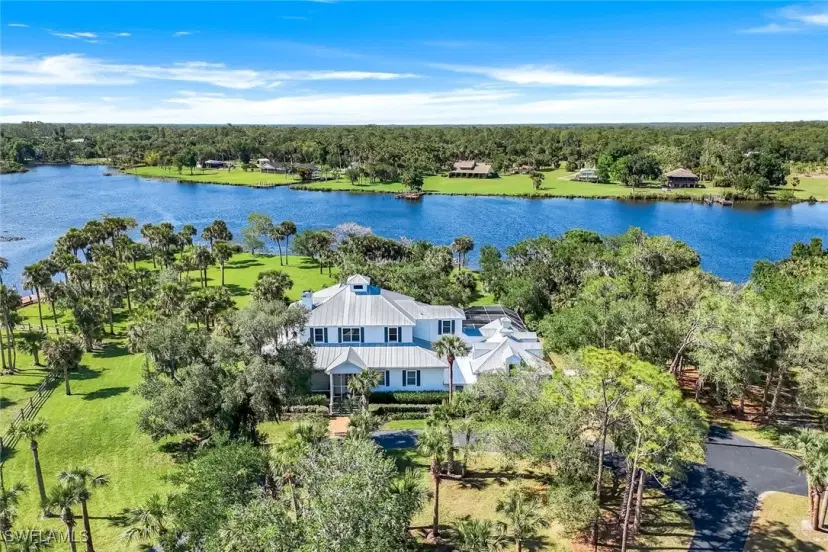 Picture of 1950 Mitchell Ave, Alva FL 33920