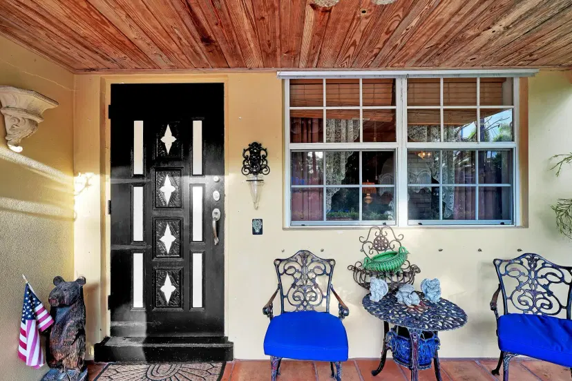 Picture of 910 Sylvan Lane, Lake Worth FL 33461