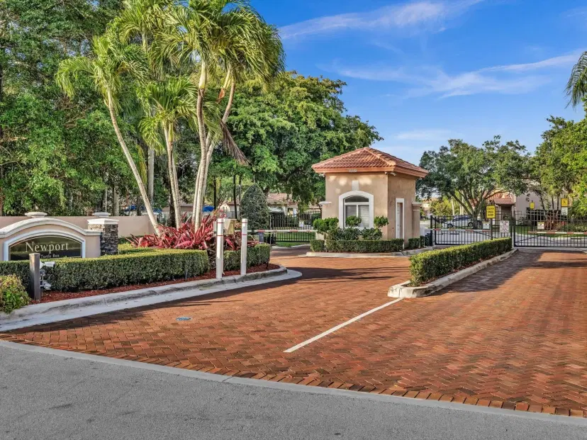 Picture of 4004 NW 61St Terrace, Coral Springs FL 33067