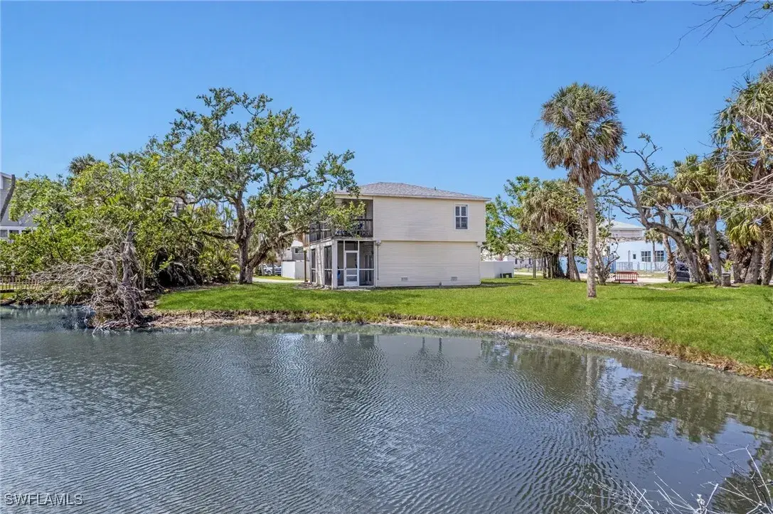 Picture of 225 Nature View Ct, Fort Myers Beach, FL 33931