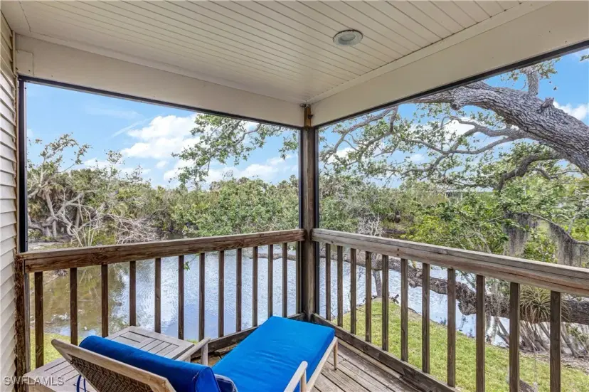 Picture of 225 Nature View Ct, Fort Myers Beach FL 33931