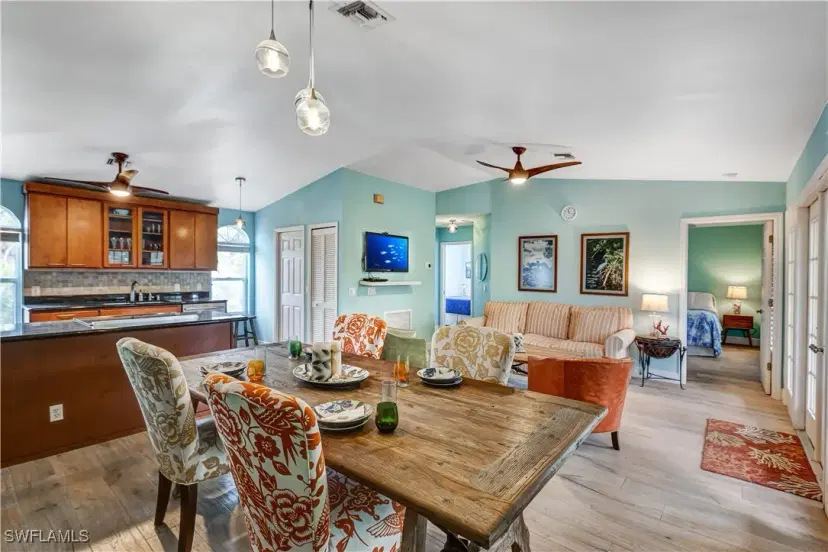 Picture of 225 Nature View Ct, Fort Myers Beach FL 33931