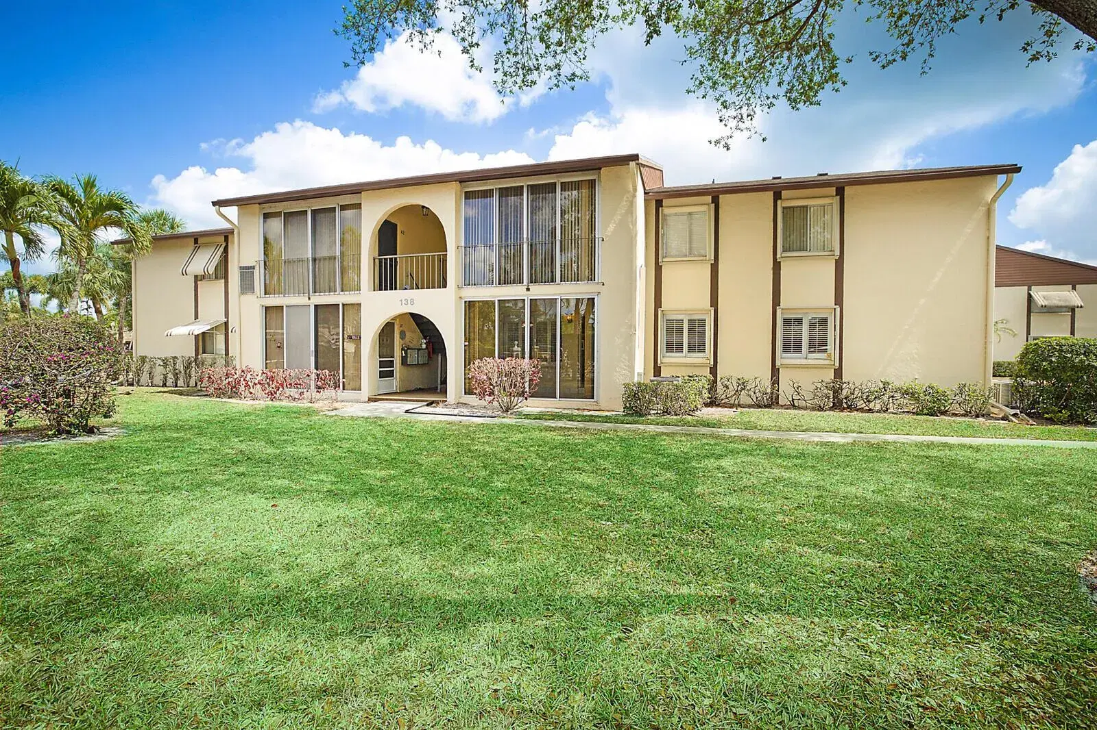 Picture of 138 Lake Pine Circle D-1, Greenacres, FL 33463
