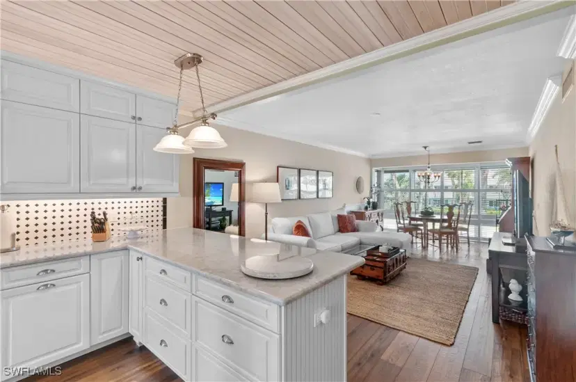 Picture of 424 12Th Ave S C424, Naples FL 34102