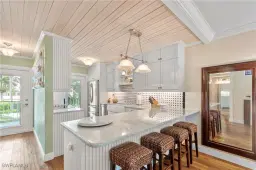 Picture of 424 12Th Ave S C424, Naples, FL 34102