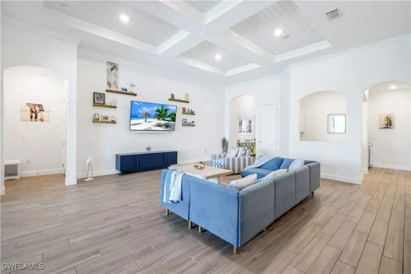 Picture of 19600 Waterman Ct, Fort Myers FL 33913