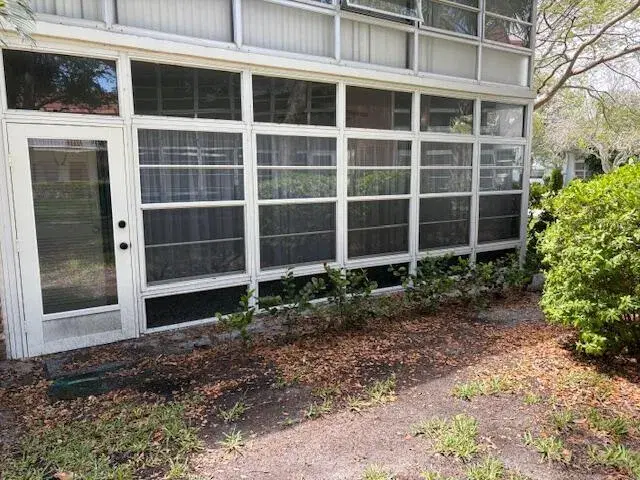 Picture of 2600 SE Ocean Boulevard F7, Stuart FL 34996