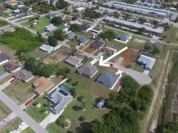 Picture of 3014 6Th St W, Lehigh Acres, FL 33971