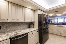 Picture of 5260 S Landings Dr 902, Fort Myers, FL 33919
