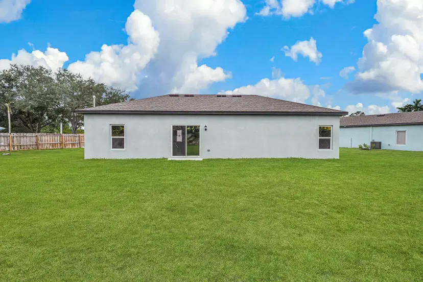 Picture of 8715 98Th Ct, Vero Beach FL 32967
