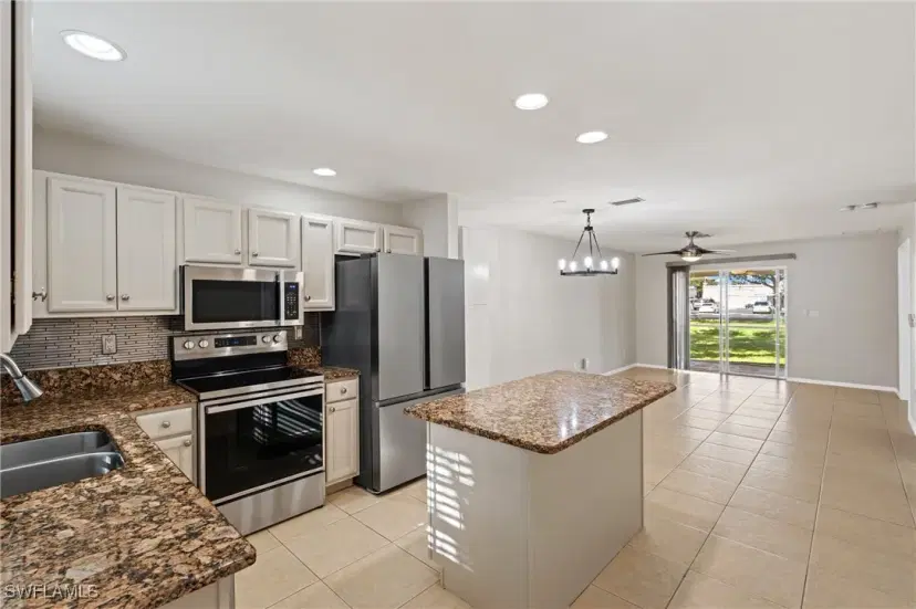 Picture of 5124 Leeds Rd, Fort Myers FL 33907