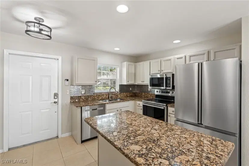 Picture of 5124 Leeds Rd, Fort Myers FL 33907