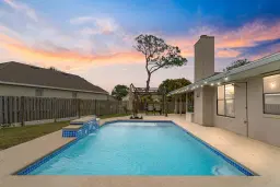 Picture of 365 SW Eyerly Ave, Port St Lucie, FL 34983