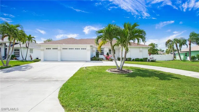 Picture of 1824 SE 20Th Ln, Cape Coral FL 33990