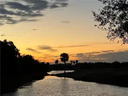 Picture of 1350 S Village Square, Vero Beach, FL 32966
