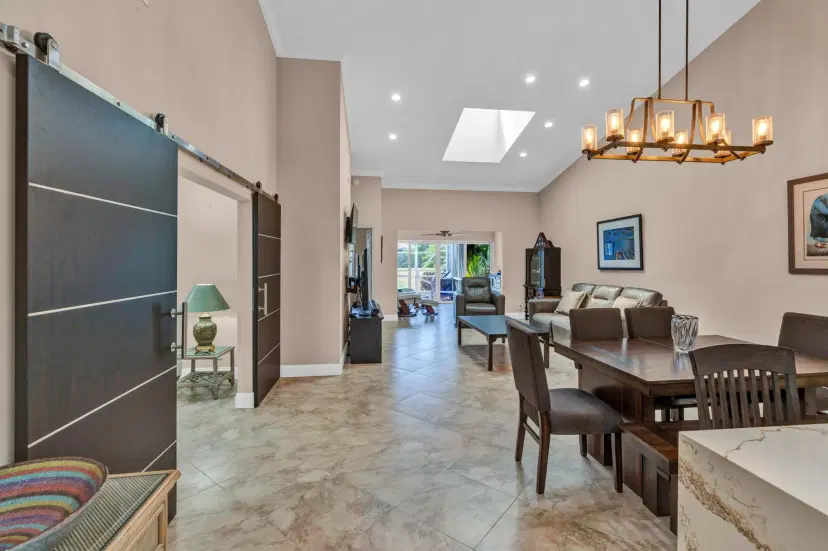 Picture of 5674 Royal Lake Circle, Boynton Beach FL 33437
