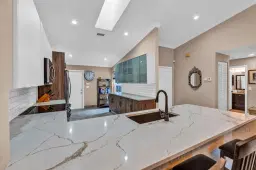 Picture of 5674 Royal Lake Circle, Boynton Beach, FL 33437