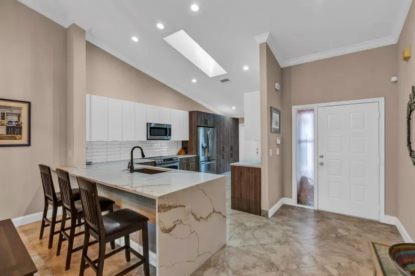 Picture of 5674 Royal Lake Circle, Boynton Beach FL 33437