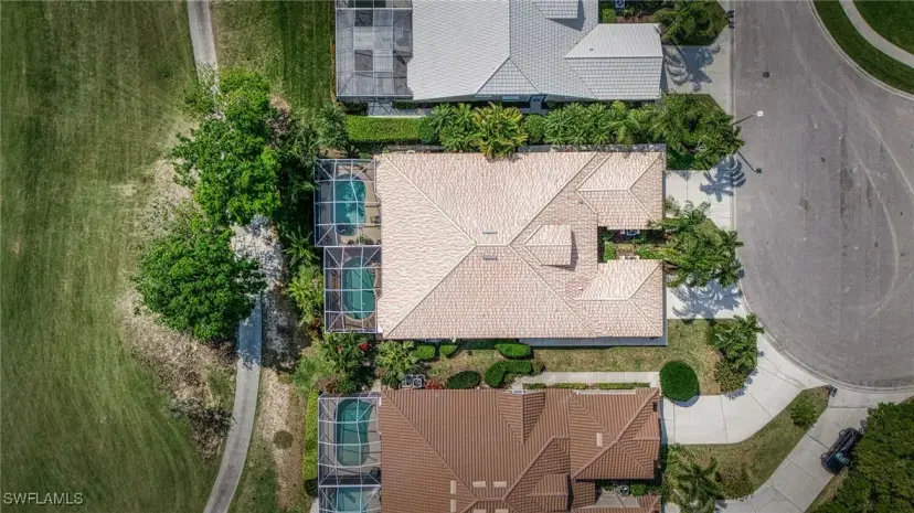 Picture of 6683 Castlelawn Pl, Naples FL 34113