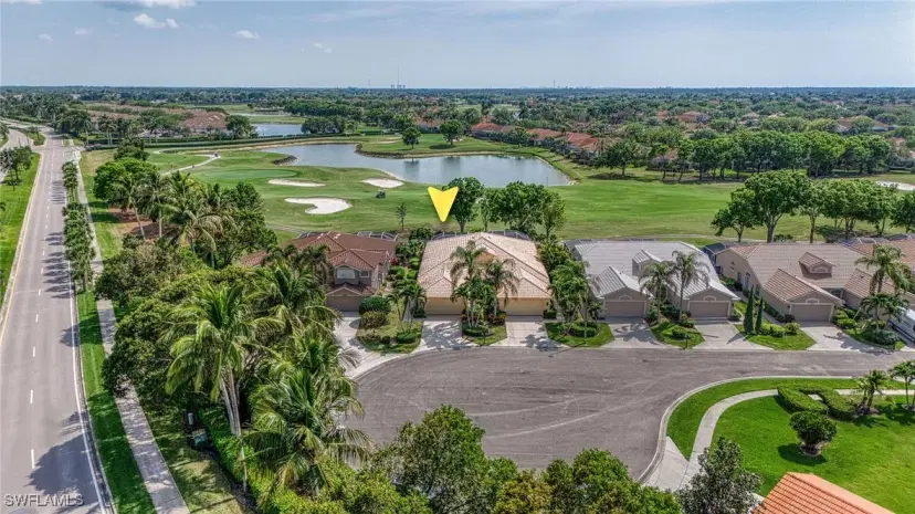Picture of 6683 Castlelawn Pl, Naples FL 34113