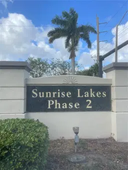 Picture of 8325 Sunrise Lakes Blvd 306, Sunrise, FL 33322