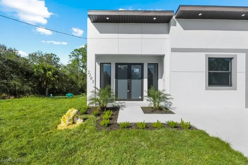 Picture of 2105 E 11Th St, Lehigh Acres FL 33936