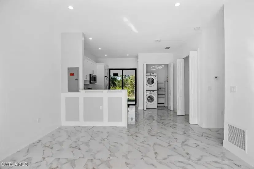 Picture of 2105 E 11Th St, Lehigh Acres FL 33936