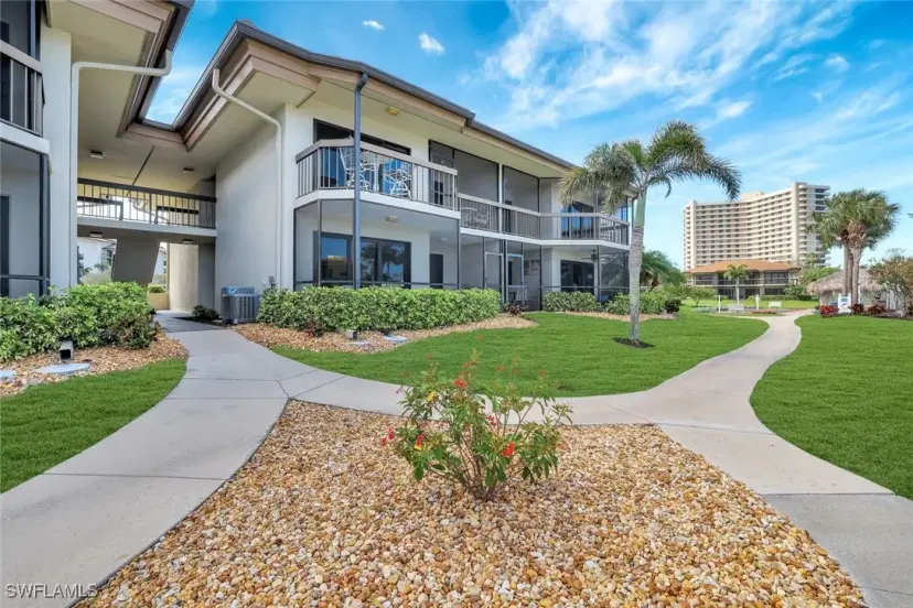 Picture of 543 Seaview Ct J2, Marco Island FL 34145