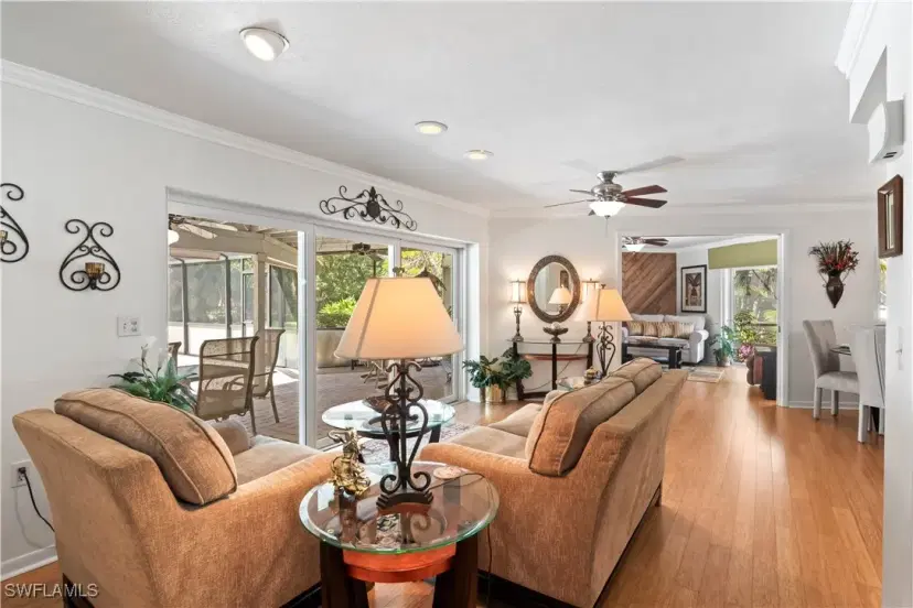 Picture of 572 Bayside Dr, Fort Myers FL 33919