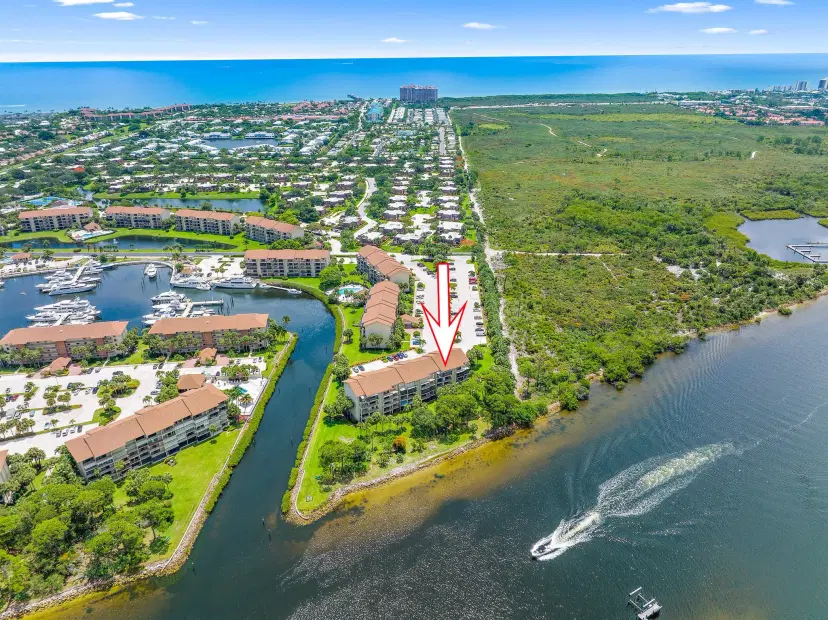 Picture of 1001 Seafarer Circle 502, Jupiter FL 33477