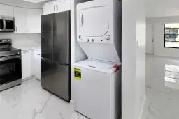 Picture of 2590 Coral Springs Dr 90, Coral Springs, FL 33065