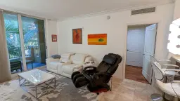Picture of 403 S Sapodilla Avenue 317, West Palm Beach, FL 33401