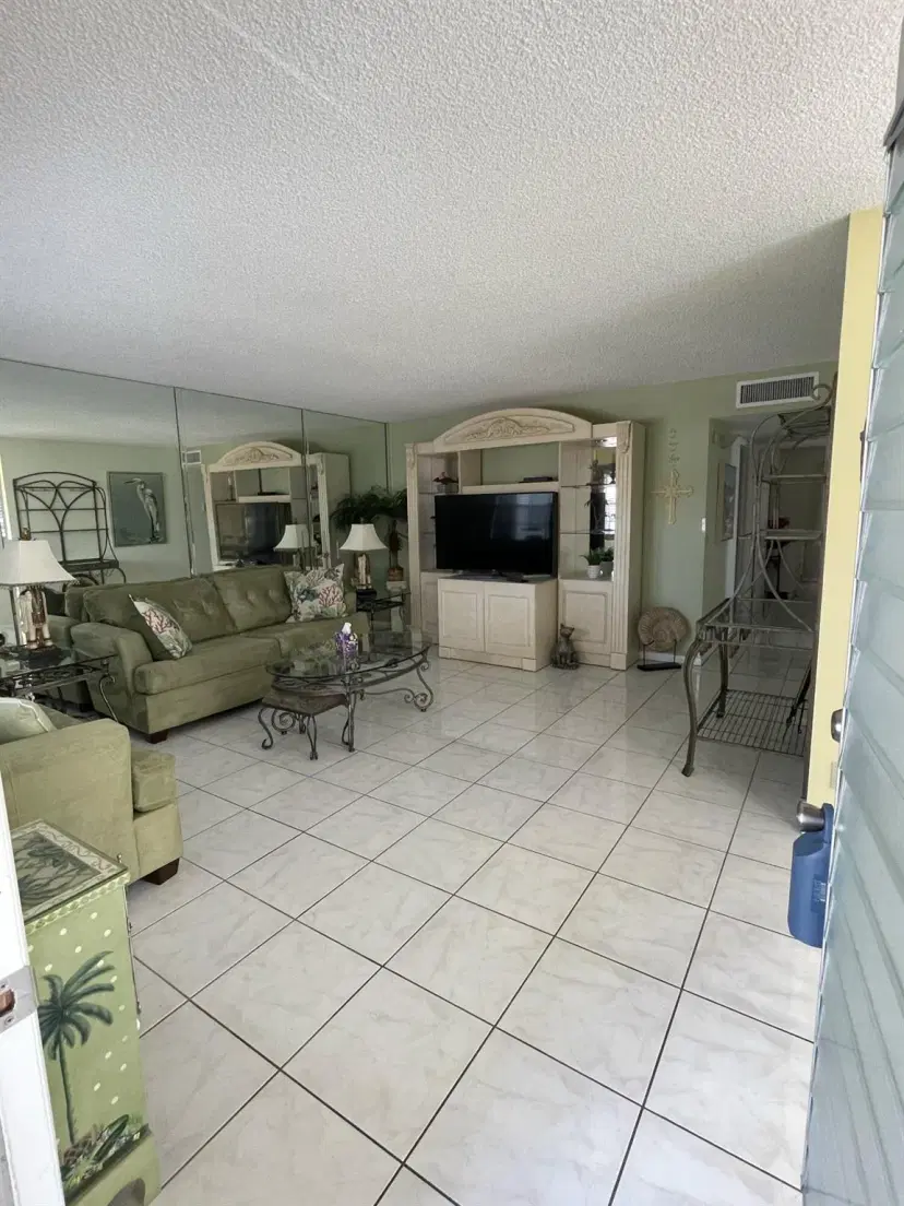 Picture of 372 Burgundy H, Delray Beach FL 33484