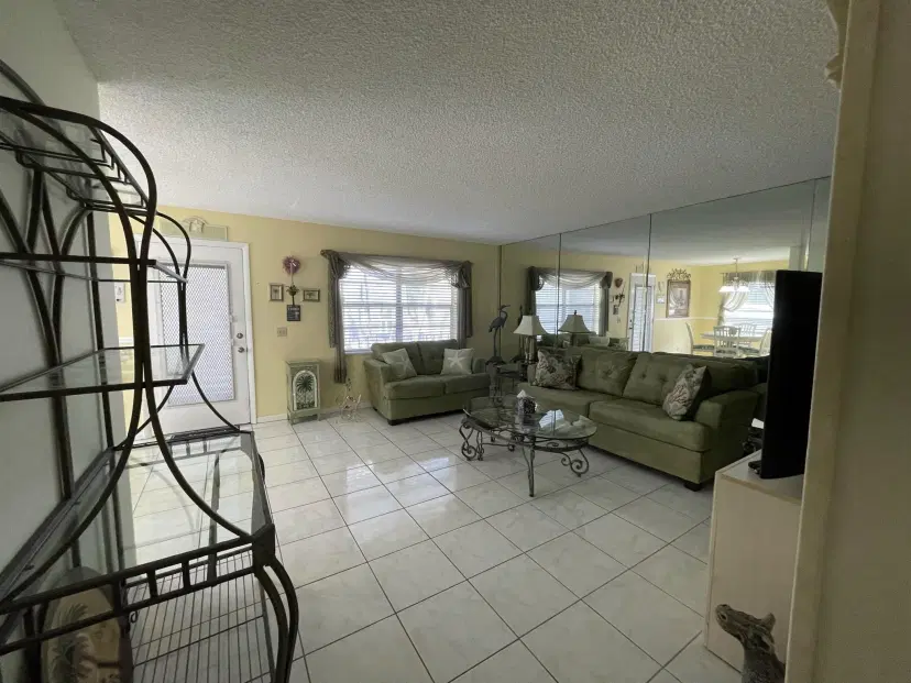 Picture of 372 Burgundy H, Delray Beach FL 33484