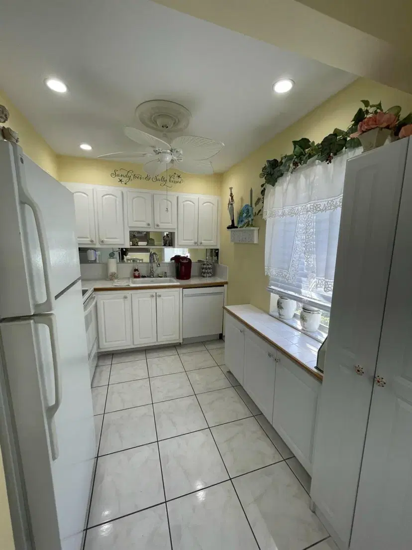 Picture of 372 Burgundy H, Delray Beach FL 33484